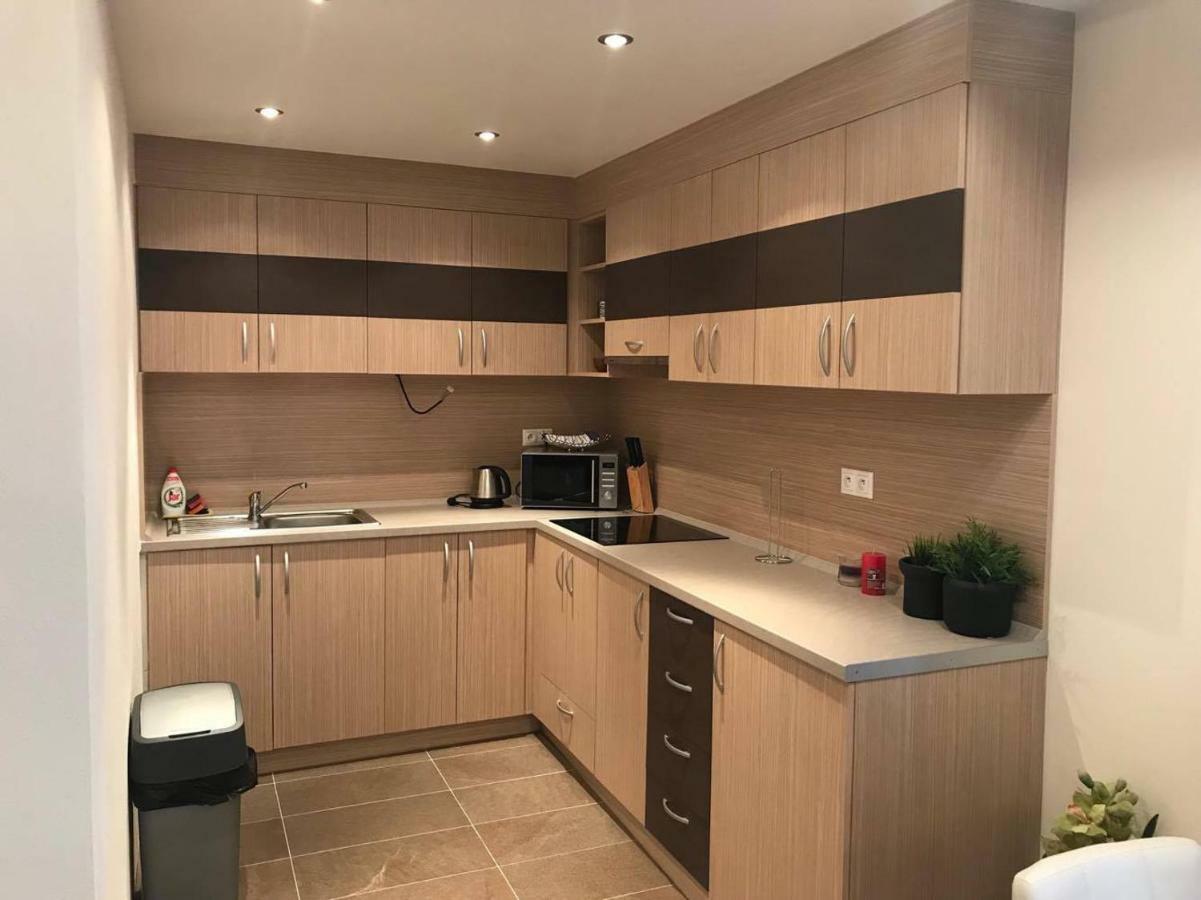 Apartmany Sabai Dee Stará Lesná Exteriör bild