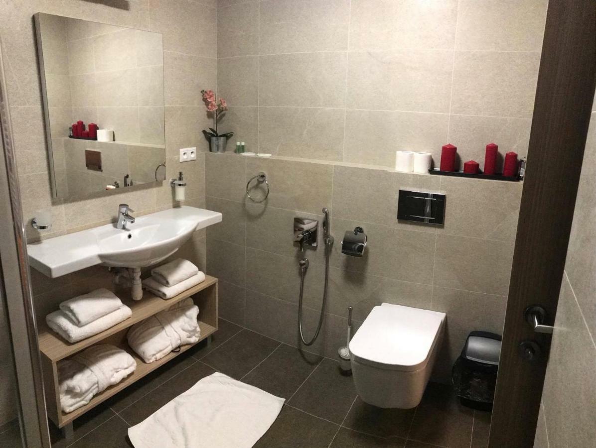 Apartmany Sabai Dee Stará Lesná Exteriör bild